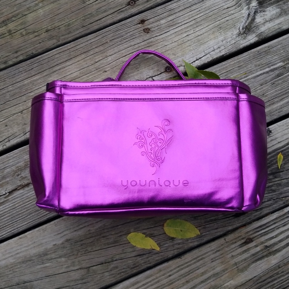 Younique 2017 presenter kit/makeup bag